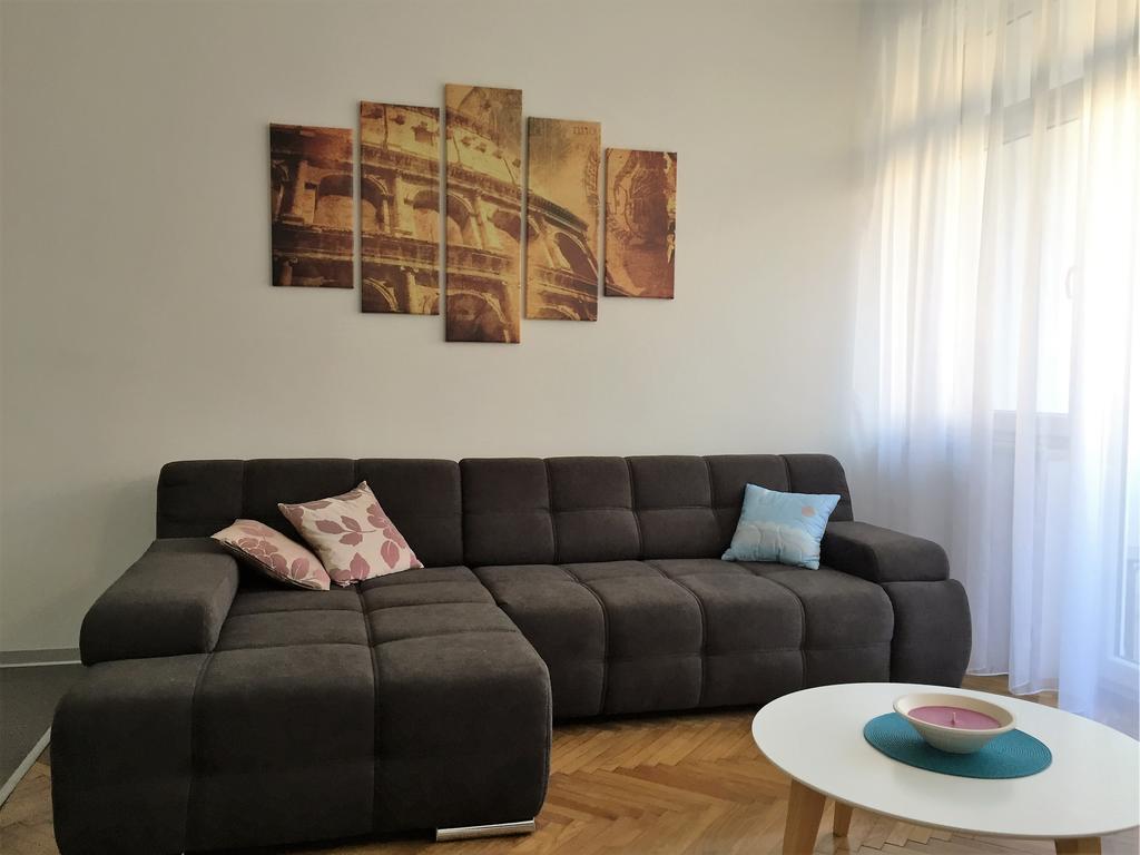 Arenacentar Apartments 풀라 외부 사진