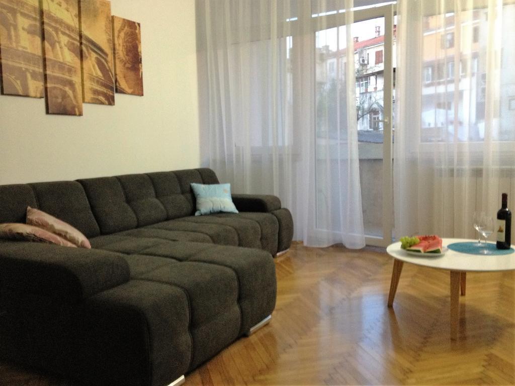 Arenacentar Apartments 풀라 외부 사진